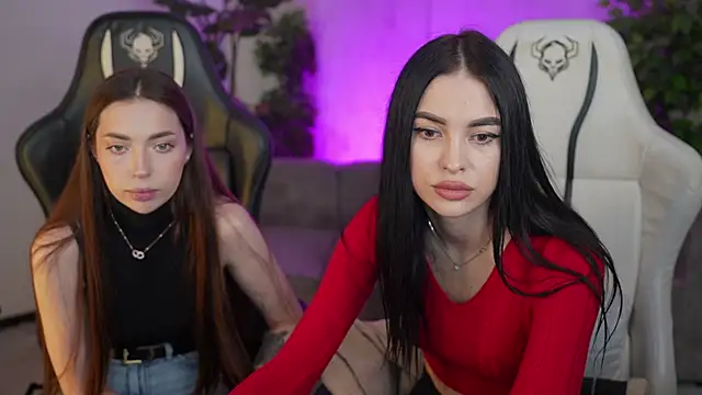 Snapshot of Tina_Breeze chatting on 10/06/25, 06:55 Tina Breeze online show from 10/06/25, 06:55