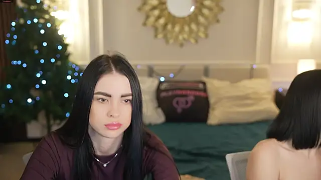 Tina Breeze online show from 12/23/25, 08:34