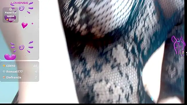 Eva Hoot online show from 03/10/25, 04:35