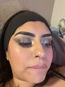 Snapshot of ThickerThanYoBitch chatting on 12/12/24, 02:55 ThickerThanYoBitch online show from 12/12/24, 02:55