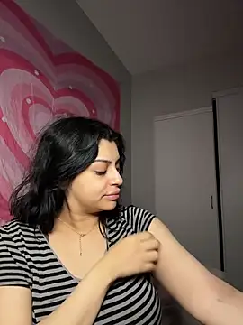 ThickerThanYoBitch online show from 02/15/26, 11:41