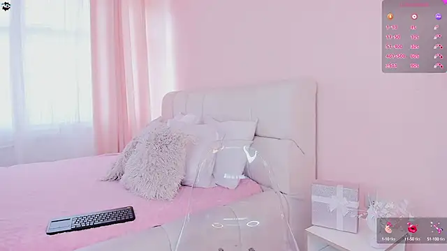 Snapshot of camila__joy chatting on 02/21/25, 06:04 camila joy online show from 02/21/25, 06:04