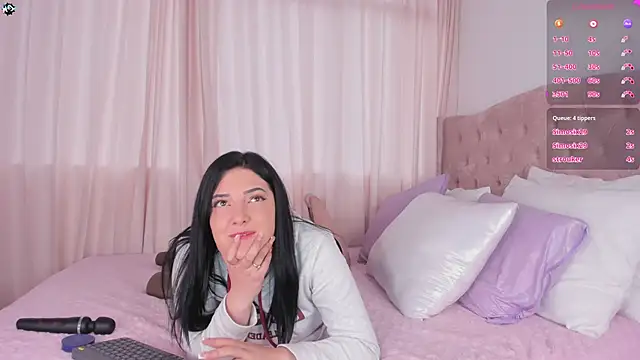 Snapshot of camila__joy chatting on 03/07/25, 10:32 camila joy online show from 03/07/25, 10:32