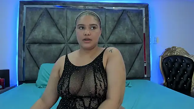 Snapshot of Danielaandximena chatting on 01/11/25, 06:35 Danielaandximena online show from 01/11/25, 06:35