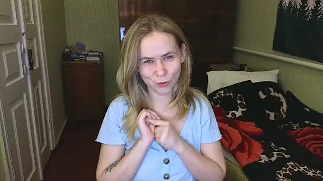 Riley Roo online show from 12/07/24, 04:36