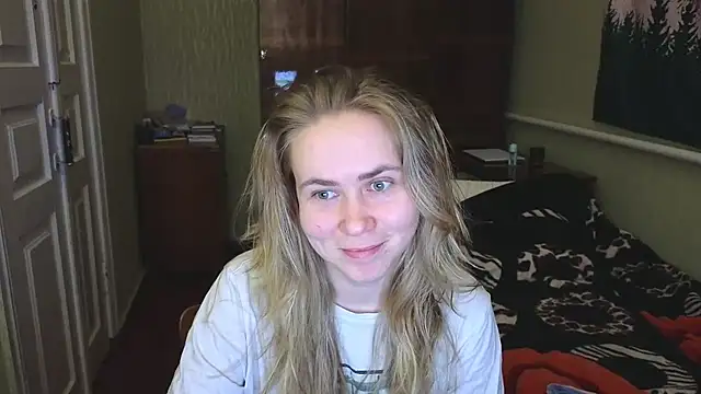 Riley Roo online show from 12/10/24, 08:16