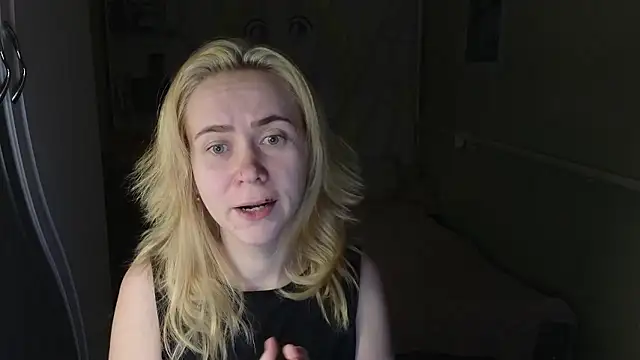 Riley Roo online show from 01/15/26, 03:49