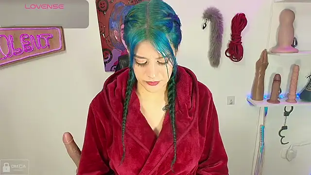 Snapshot of Violet-Queen chatting on 03/07/25, 03:40 Violet-Queen online show from 03/07/25, 03:40