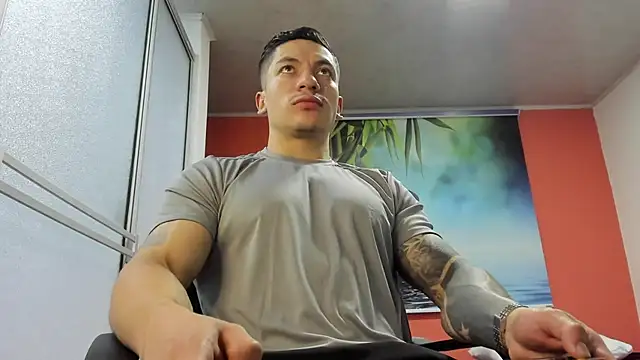 Snapshot of aquiles_51 chatting on 03/04/26, 06:14 aquiles 51 online show from 03/04/26, 06:14