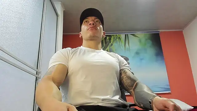 Snapshot of aquiles_51 chatting on 03/08/26, 02:48 aquiles 51 online show from 03/08/26, 02:48