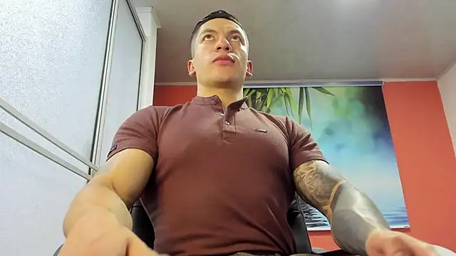 Snapshot of aquiles_51 chatting on 03/21/26, 06:55 aquiles 51 online show from 03/21/26, 06:55