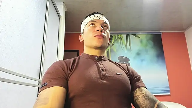 Snapshot of aquiles_51 chatting on 04/01/26, 06:16 aquiles 51 online show from 04/01/26, 06:16