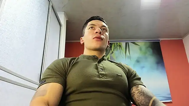 Snapshot of aquiles_51 chatting on 04/08/26, 06:19 aquiles 51 online show from 04/08/26, 06:19