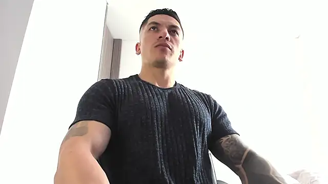 Snapshot of aquiles_51 chatting on 04/22/26, 06:53 aquiles 51 online show from 04/22/26, 06:53