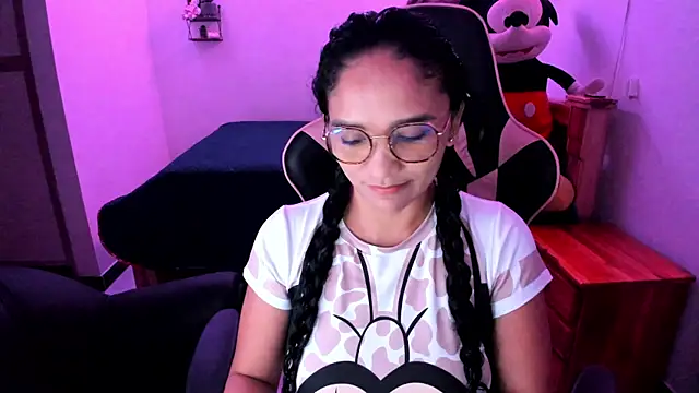 rayza mature 154 online show from 07/03/26, 01:45