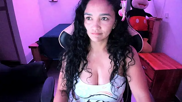 rayza mature 154 online show from 07/06/26, 05:04