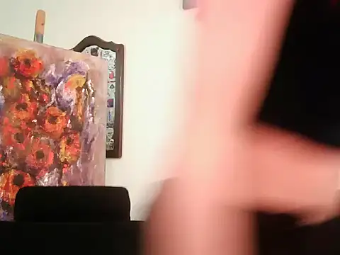 Snapshot of SuzzyyM chatting on 09/20/25, 09:38 SuzzyyM online show from 09/20/25, 09:38