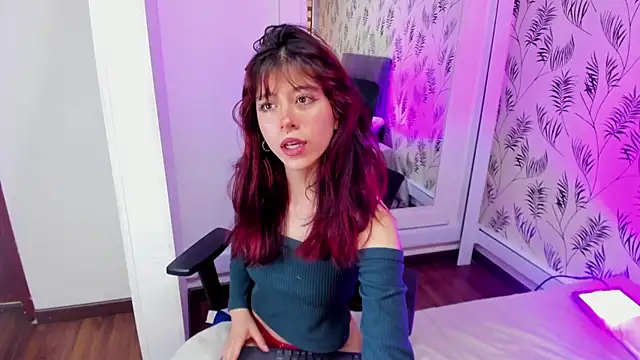 SuzzyyM online show from 04/27/26, 08:40