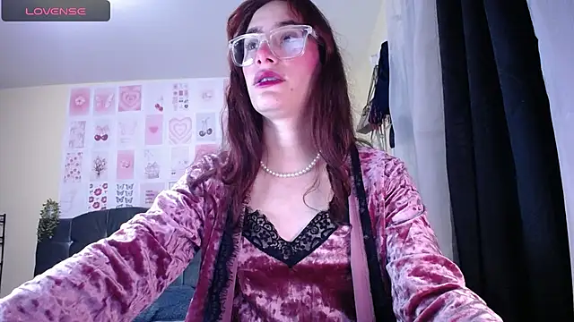 Snapshot of IsaBaileys_ chatting on 03/22/26, 11:52 IsaBaileys online show from 03/22/26, 11:52