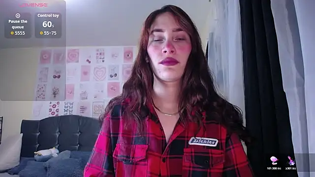 Snapshot of IsaBaileys_ chatting on 03/31/26, 11:16 IsaBaileys online show from 03/31/26, 11:16