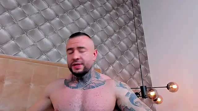 BruceDallas online show from 12/03/24, 09:45