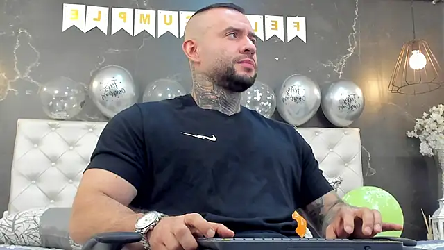 BruceDallas online show from 12/18/24, 08:57