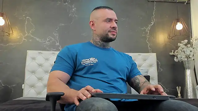 BruceDallas online show from 01/22/25, 02:59