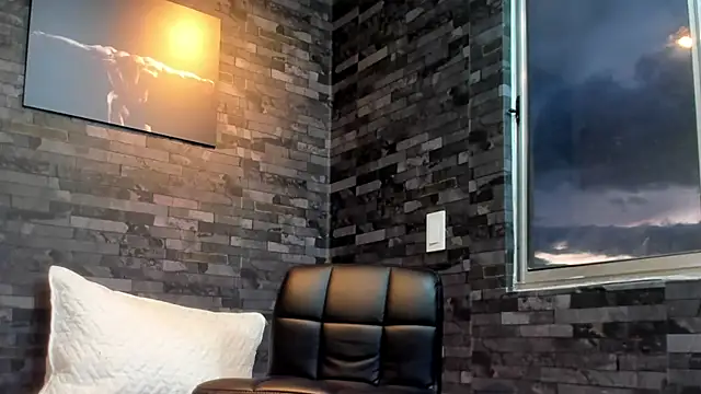 BruceDallas online show from 11/30/25, 10:58