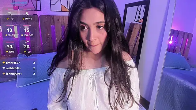 Snapshot of emily_amaya chatting on 03/18/26, 08:34 emily amaya online show from 03/18/26, 08:34