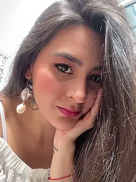 Snapshot of emily_amaya chatting on 04/24/26, 06:54 emily amaya online show from 04/24/26, 06:54