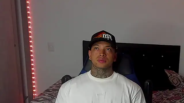 Stiven collins online show from 02/14/25, 05:51