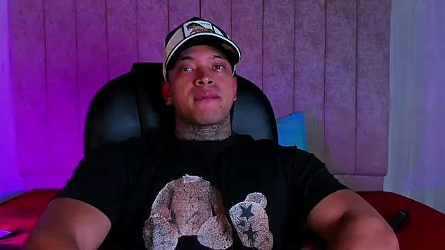 Snapshot of Stiven_collins chatting on 03/13/26, 09:05 Stiven collins online show from 03/13/26, 09:05