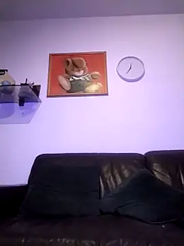 Knuffelstaaf123 online show from 01/05/25, 06:45