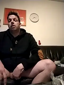 Knuffelstaaf123 online show from 01/05/25, 09:47