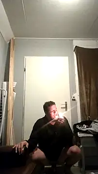 Knuffelstaaf123 online show from 09/16/25, 02:23