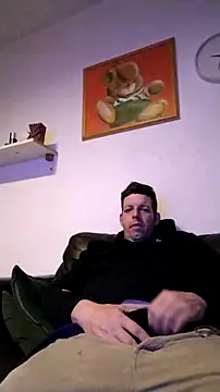 Knuffelstaaf123 online show from 02/02/26, 09:46