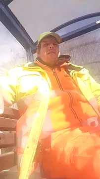 Snapshot of Knuffelstaaf123 chatting on 03/26/26, 09:15 Knuffelstaaf123 online show from 03/26/26, 09:15