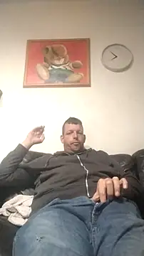 Knuffelstaaf123 online show from 05/04/26, 08:05