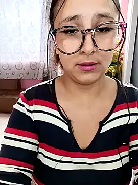 Snapshot of Cute_Penelope chatting on 01/05/25, 03:13 Cute Penelope online show from 01/05/25, 03:13