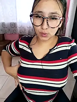 Snapshot of Cute_Penelope chatting on 01/17/25, 03:11 Cute Penelope online show from 01/17/25, 03:11