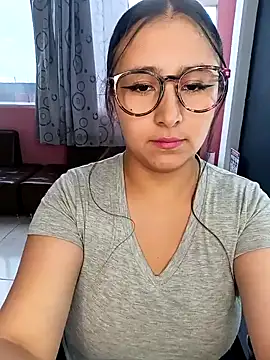 Snapshot of Cute_Penelope chatting on 01/29/25, 12:02 Cute Penelope online show from 01/29/25, 12:02