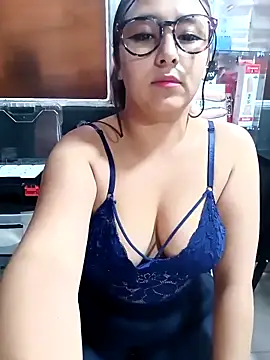 Snapshot of Cute_Penelope chatting on 02/11/25, 03:08 Cute Penelope online show from 02/11/25, 03:08