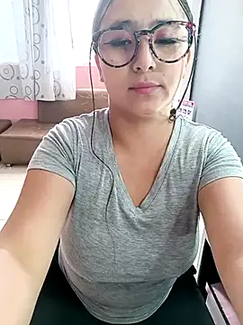Snapshot of Cute_Penelope chatting on 02/25/25, 03:16 Cute Penelope online show from 02/25/25, 03:16