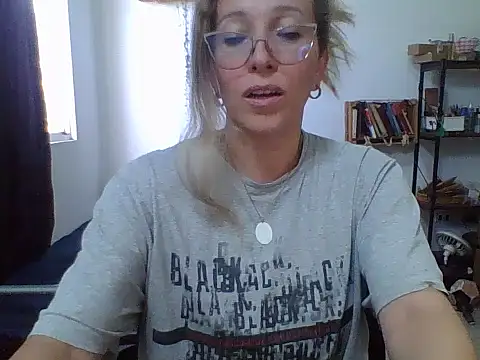 Snapshot of charlott_ponce chatting on 06/23/26, 08:07 charlott ponce online show from 06/23/26, 08:07