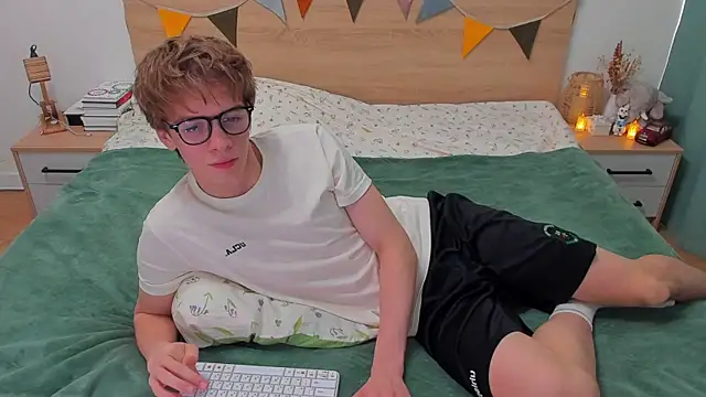 Fandi 777 online show from 09/30/25, 06:40