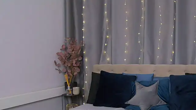 VioletiSwone online show from 02/02/25, 05:32