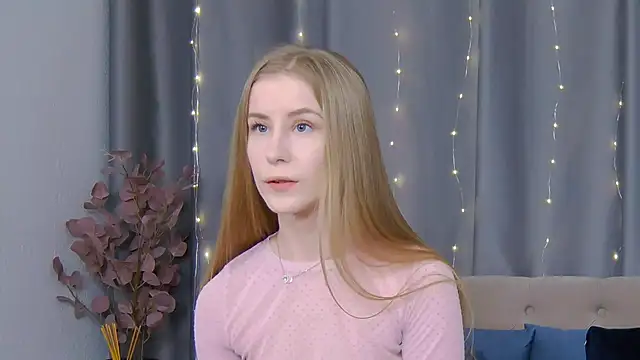 VioletiSwone online show from 02/16/25, 11:59