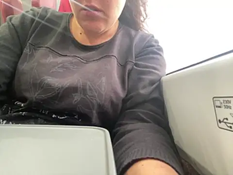 Snapshot of MorbidaMonica01 chatting on 01/15/26, 12:43 MorbidaMonica01 online show from 01/15/26, 12:43