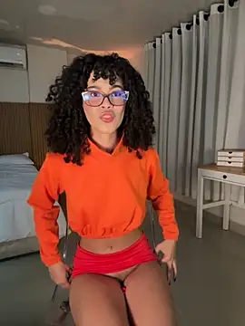 Snapshot of Lianh_Benett chatting on 11/03/25, 02:35 Lianh Benett online show from 11/03/25, 02:35