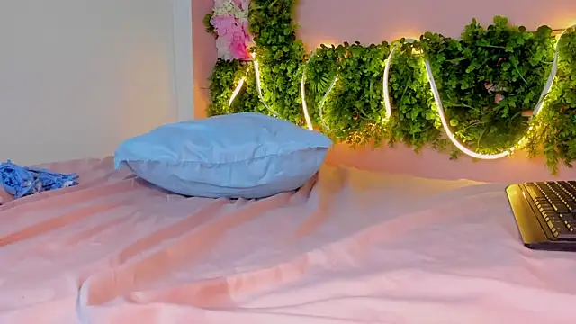 Mikasa Horny online show from 03/07/25, 06:22